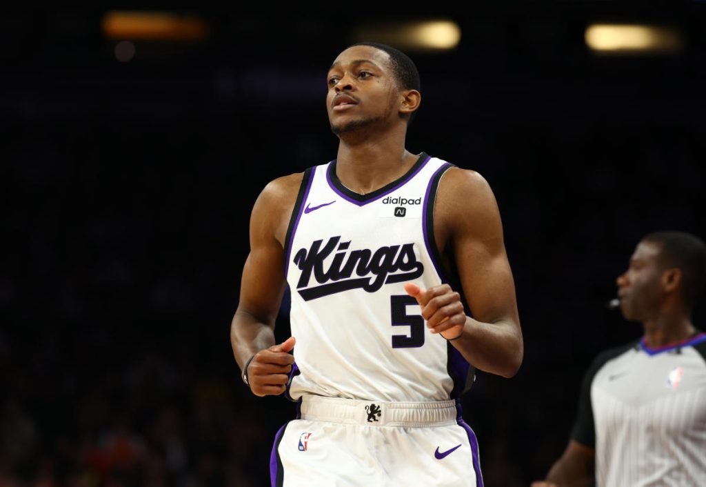 Sumber: Raja Terbuka untuk Menghadapi All-Star De’aaron Fox Menjelang Batas Waktu Perdagangan