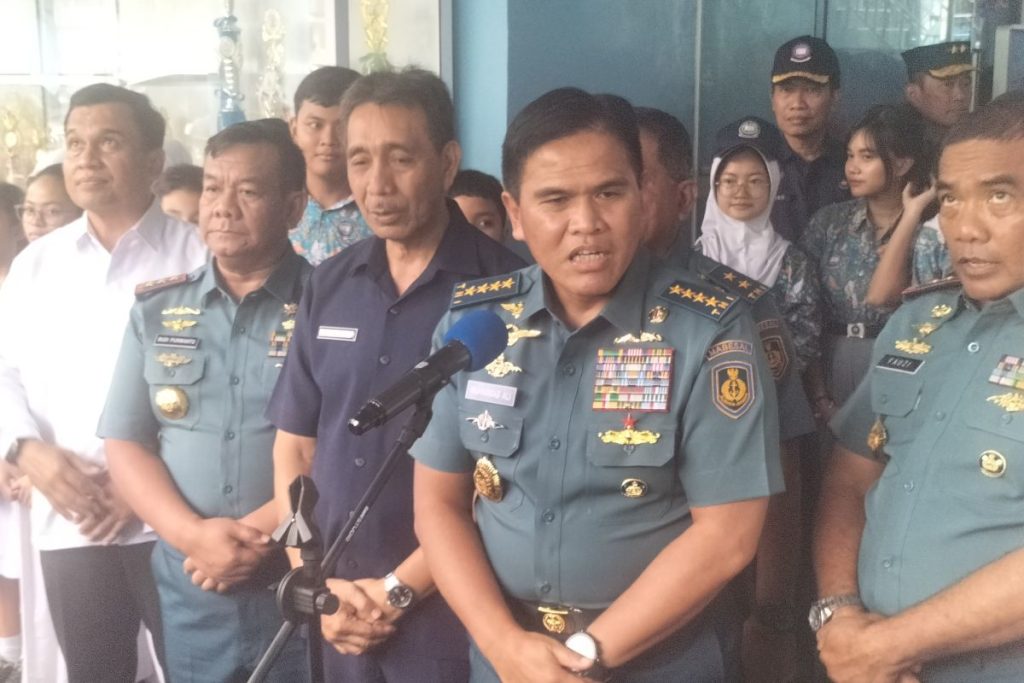 TNI Angkatan Laut menargetkan menyiapkan 96 dapur untuk program makan