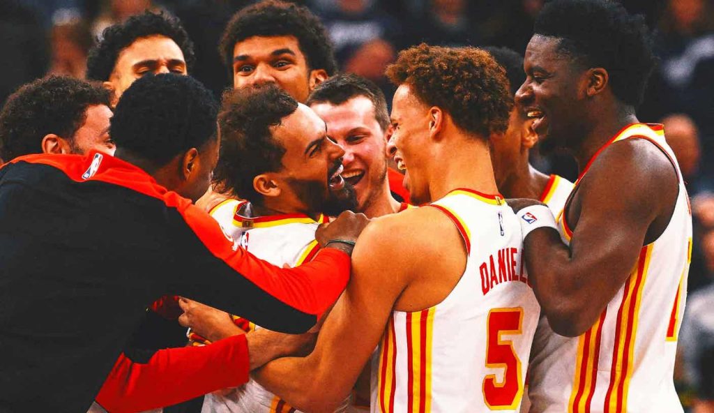 Tendangan setengah lapangan Trae Young mengangkat Hawks meraih kemenangan telak atas Jazz