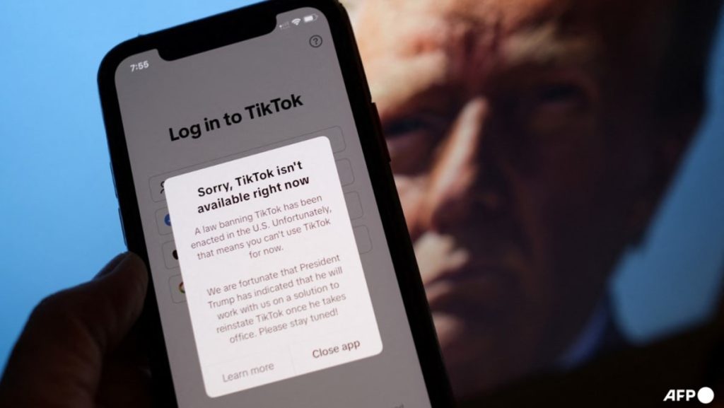 TikTok berhenti berfungsi untuk pengguna AS karena Trump mempertimbangkan penangguhan hukuman selama 90 hari