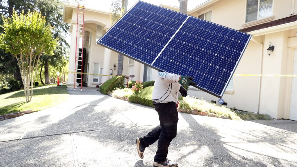 UBS meningkatkan stok tenaga surya untuk dibeli, menyebutnya sebagai ‘pemimpin pasar yang jelas’