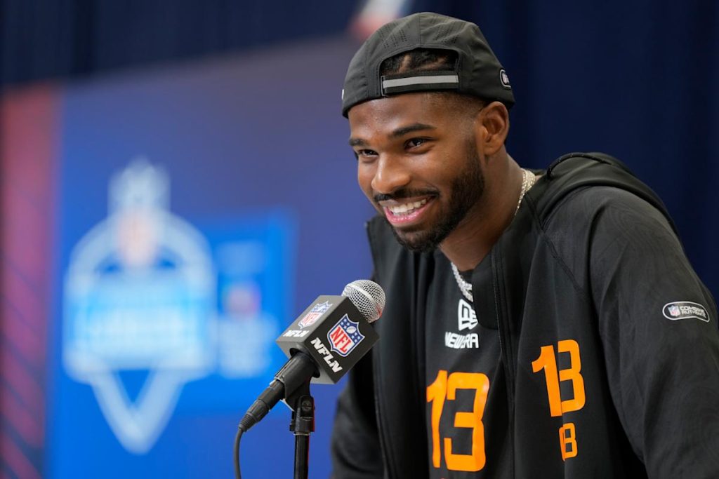 Apakah draft stok draft NFL Shedeur Sanders lebih menggabungkan asap daripada api? | Cakupan di dalam