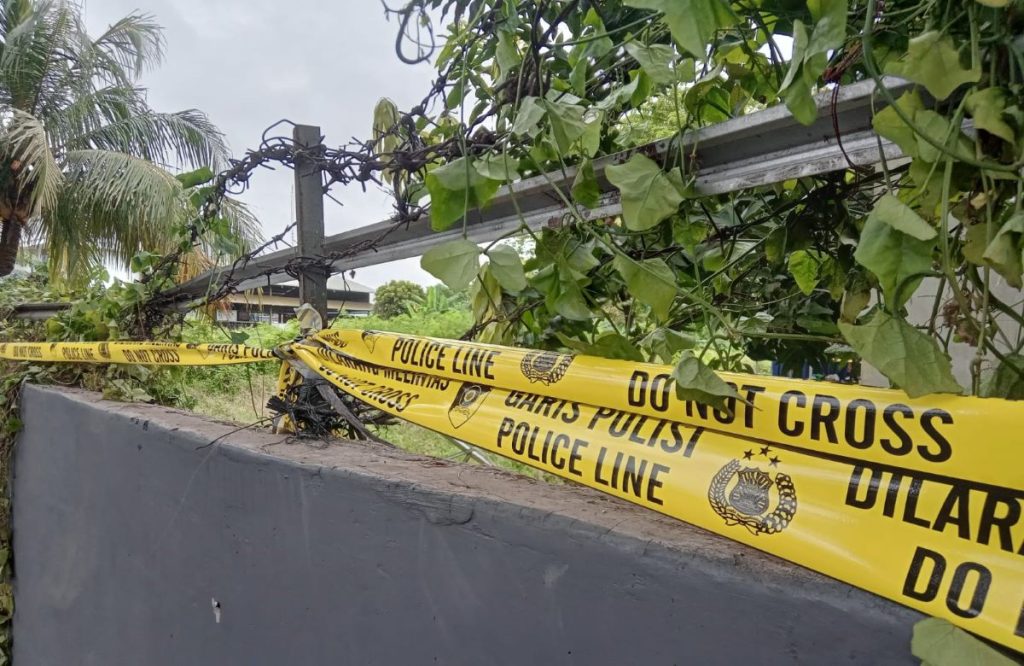 Bawa Senjata, 2 Preman Ditangkap Polisi Di Lahan Kosong Kalider Jakbar