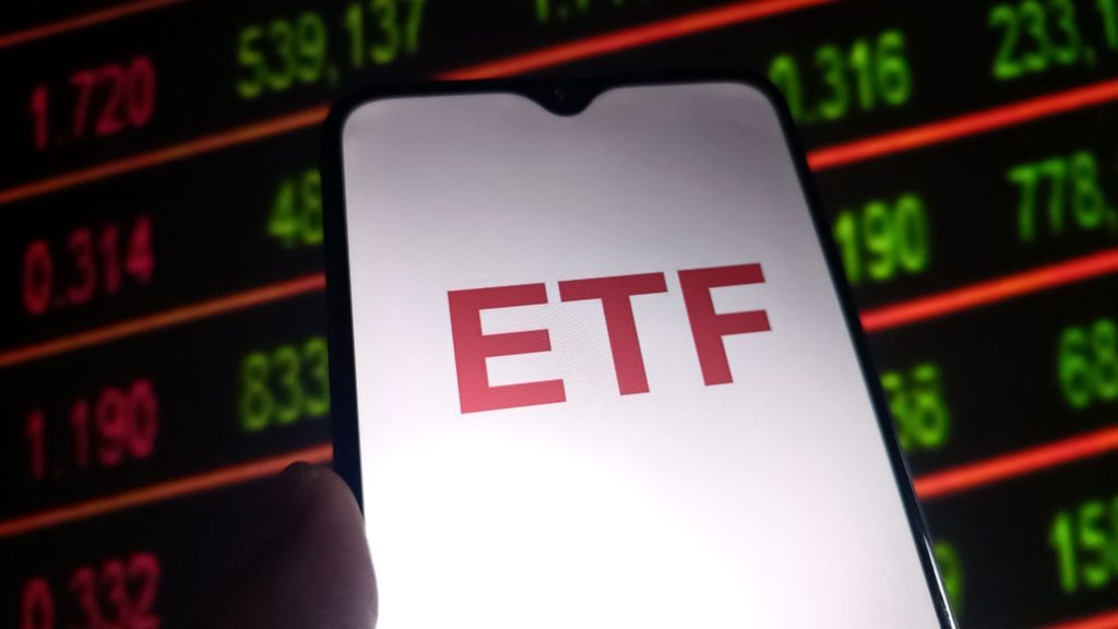 Berikut daftar 10 ETF aktif teratas oleh aset yang dikelola