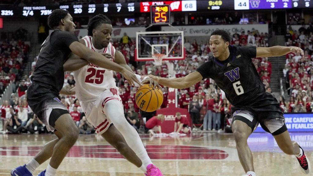 Blackwell memimpin No. 11 Wisconsin ke 88-62 Rute dari Washington