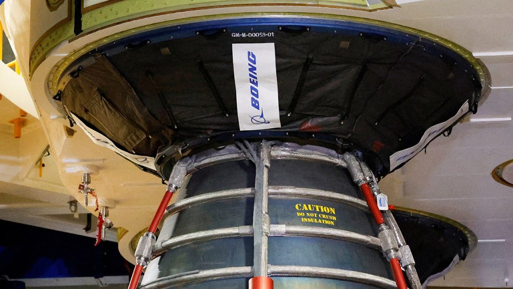 Boeing memperingatkan ratusan PHK di tengah penundaan program Artemis NASA