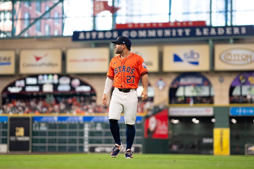 Dalam pindah ke bidang kiri, José Altuve dan Astros beradaptasi dengan realitas baru saat mereka mencoba menjaga jendela mereka tetap terbuka