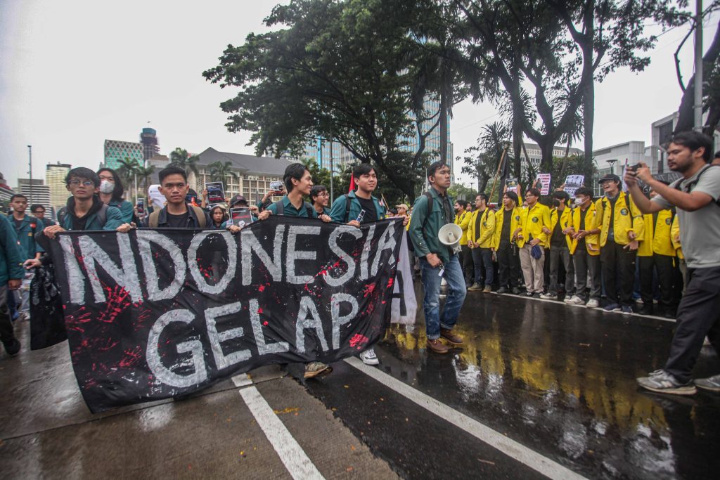 Demo Respon Indonesia Gelap, Menssneg Indonesia Bangkit