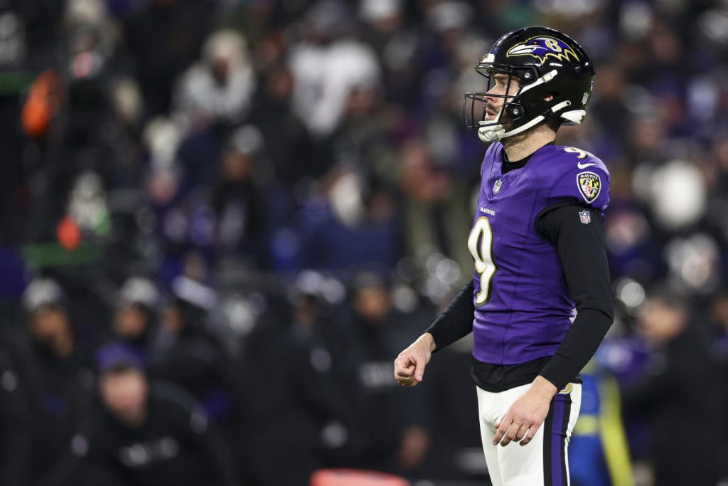 Empat terapis pijat menuduh kicker Ravens Justin Tucker atas perilaku yang tidak pantas