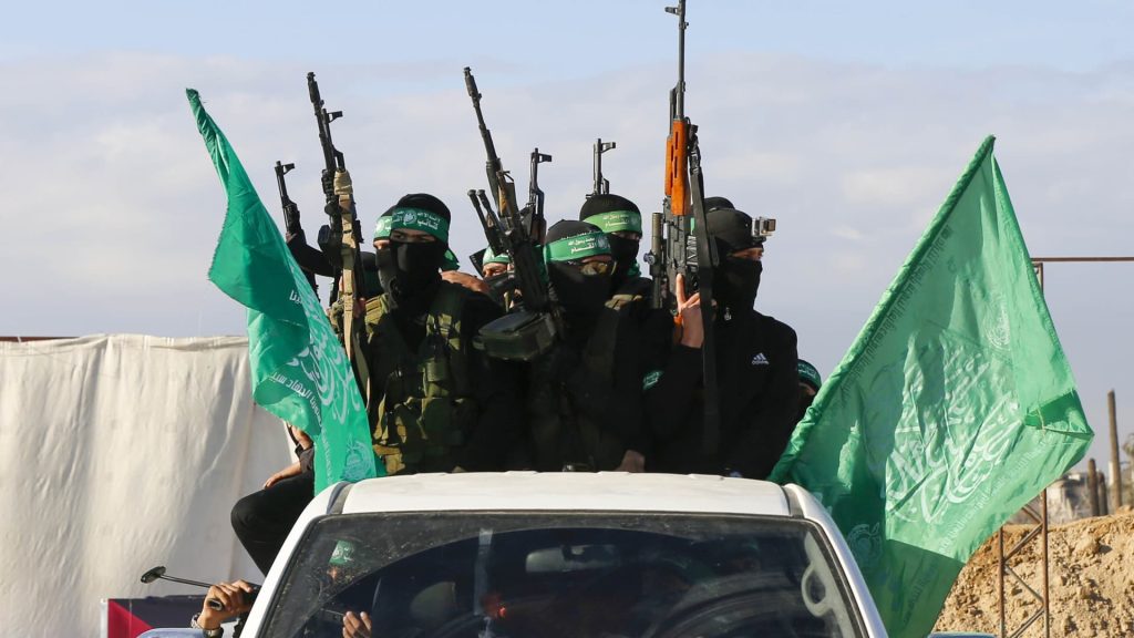 Hamas menyerahkan tiga sandera Israel ke Palang Merah di Gaza Tengah