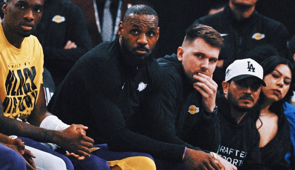 ‘Itu sangat, sangat sulit’: LeBron James, Lakers masih kaget atas perdagangan Anthony Davis