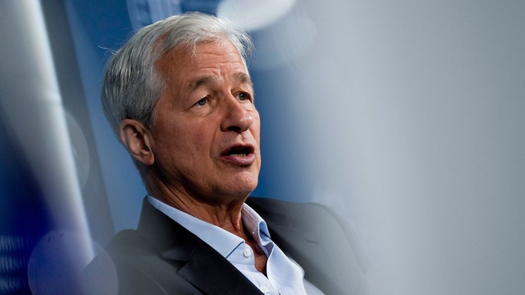 Jamie Dimon membanting anti-pengembalian ke petisi kantor