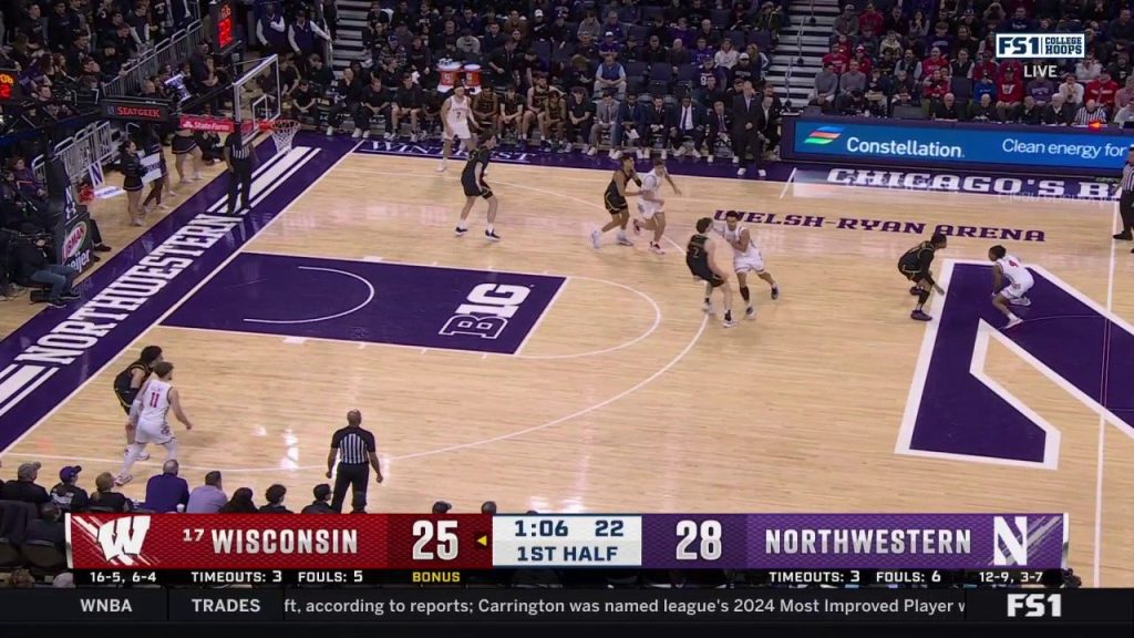 John Tonje mengebor langkah mundur 3-pointer untuk membantu Wisconsin bahkan skor melawan Northwestern