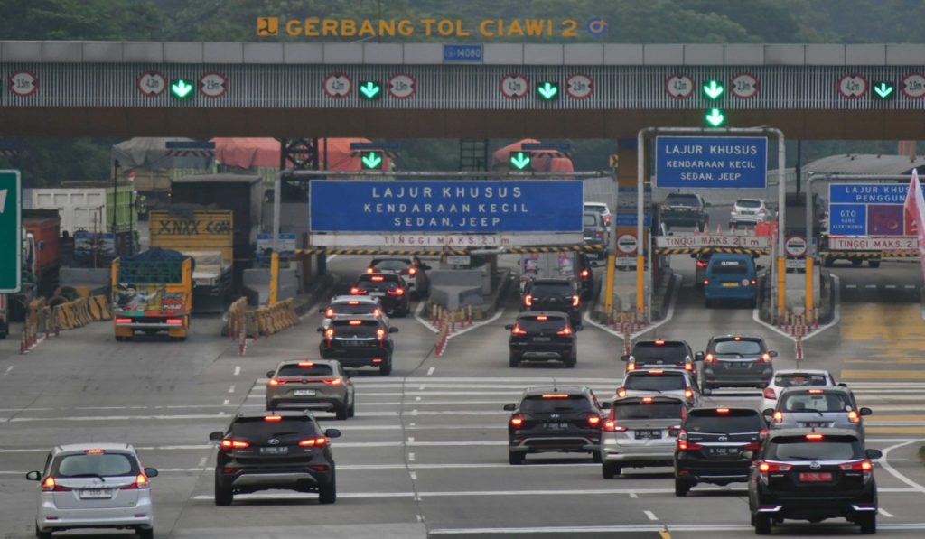 Konstruksi Jalan Di Gerbang Tol Ciawi Rawan Kecelakaan