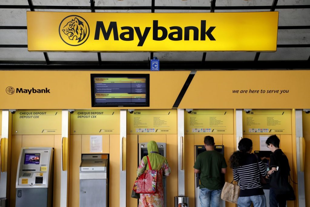 Laba Maybank naik pada pendapatan yang tidak lebih kuat