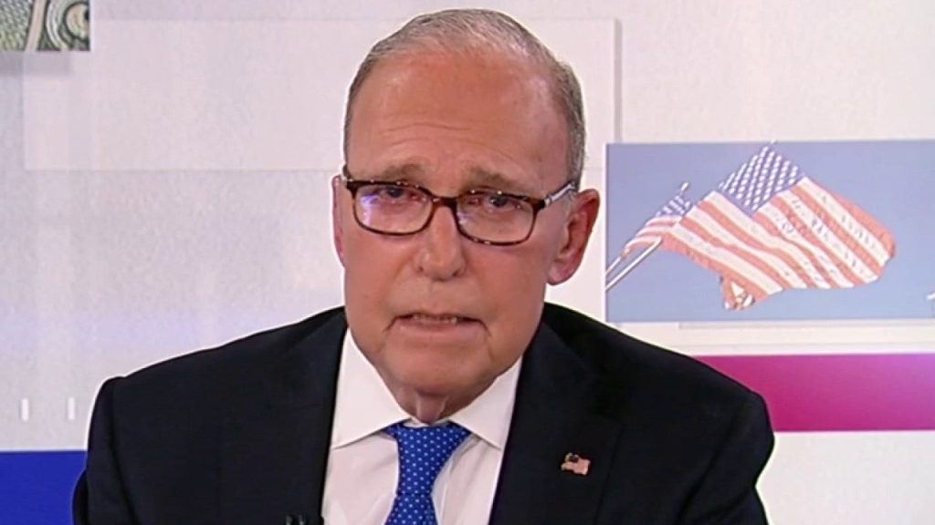 Larry Kudlow: Kita tidak bisa membiarkan Cina menyelinap pergi