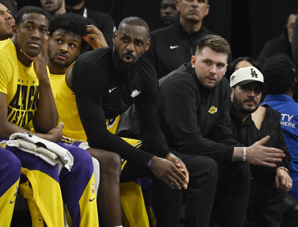 Lebron James menghadapi kenyataan baru di LA setelah dibutakan oleh perdagangan Luka Dončić-Anthony Davis