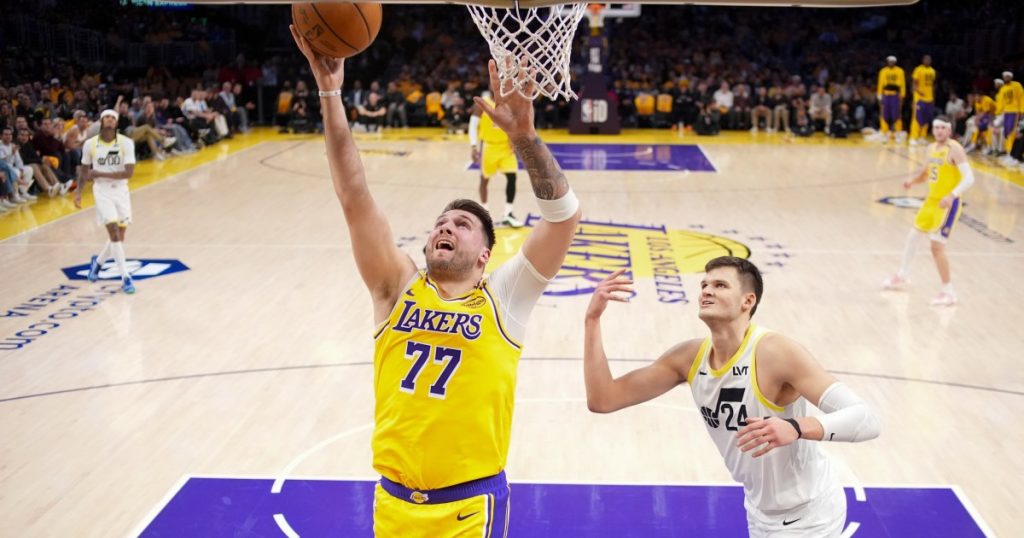 Luka Doncic membuat debut La Lakers dengan Win Against Utah Jazz | Berita bola basket