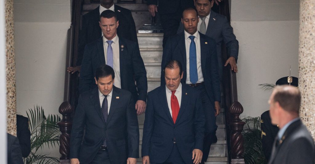 Marco Rubio memberi tahu pemimpin Panama ‘perubahan langsung’ diperlukan