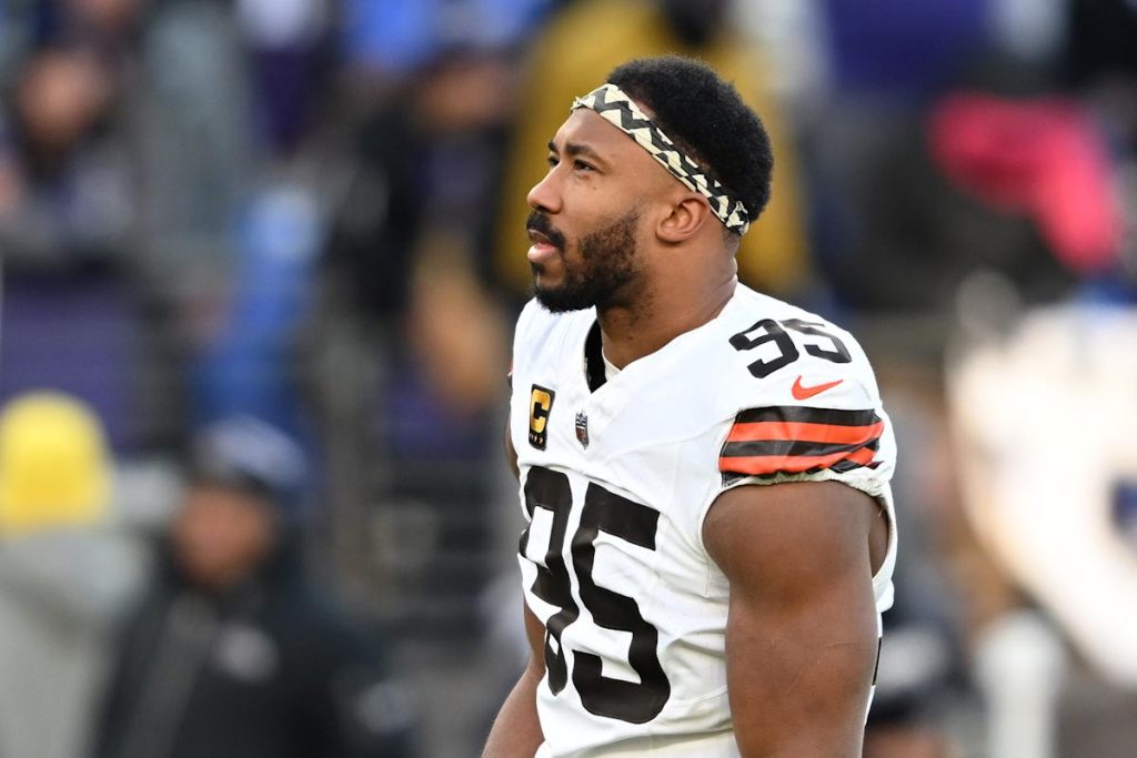 Myles Garrett dilaporkan menolak perpanjangan kontrak dari Brown setelah meminta perdagangan