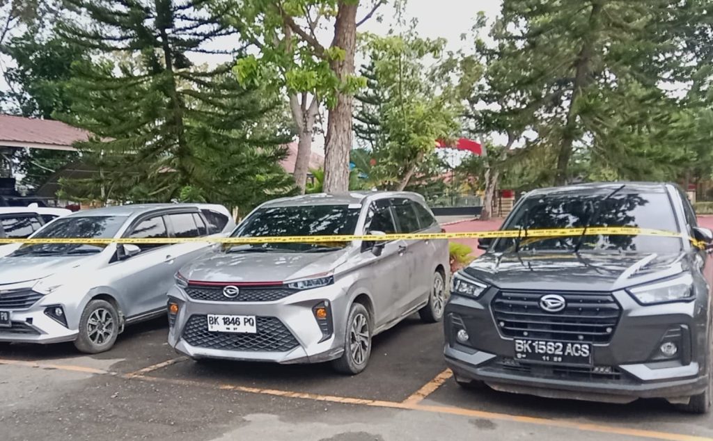 PELAKU Penggelapan BELASAN MOBIL SEWA DI LANGKAT DIBURU POLISI