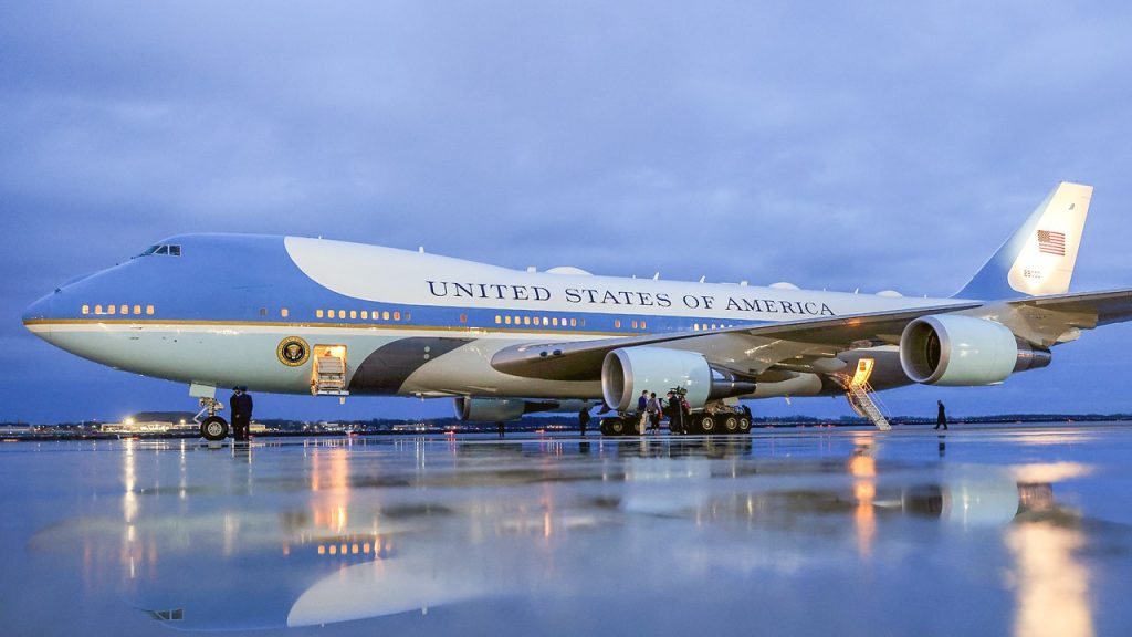 Pesawat presiden Air Force One baru Boeing tertunda sampai setidaknya 2029