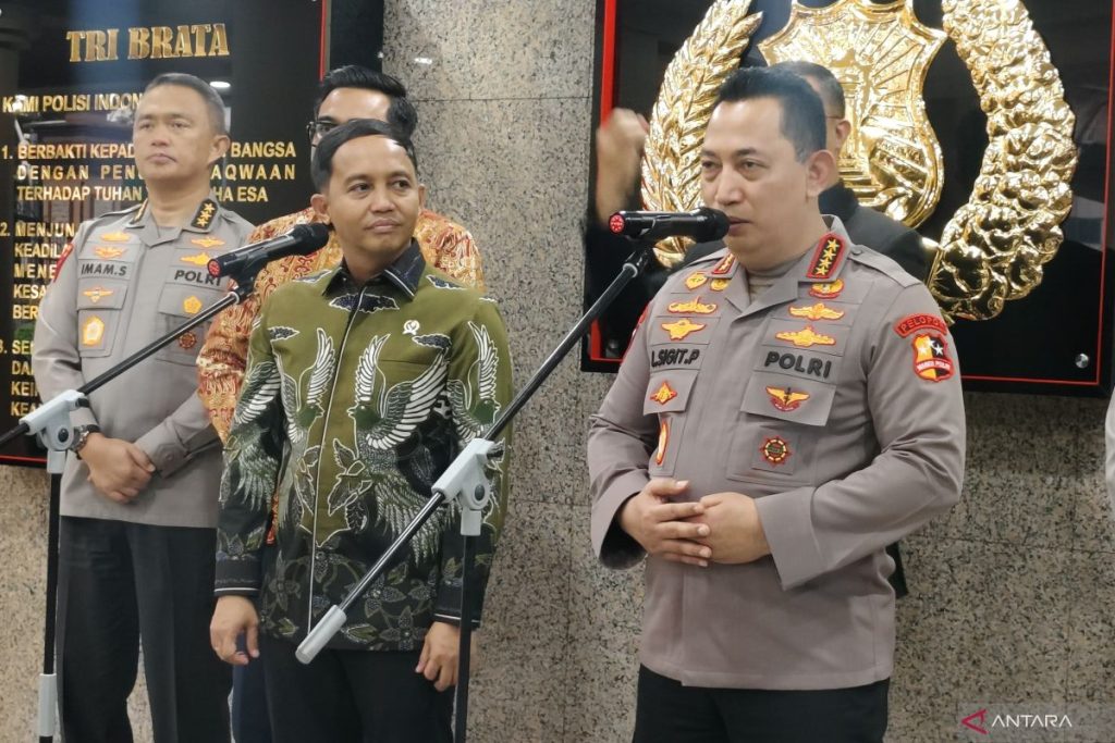 Polri bekerja dengan Kementerian Kehutanan bertujuan untuk melindungi hutan Indonesia