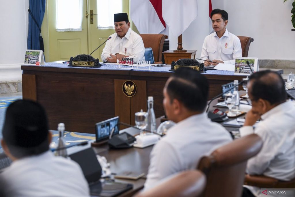 Prabowo menggarisbawahi peran sentral pertahanan dalam kebijakan nasional