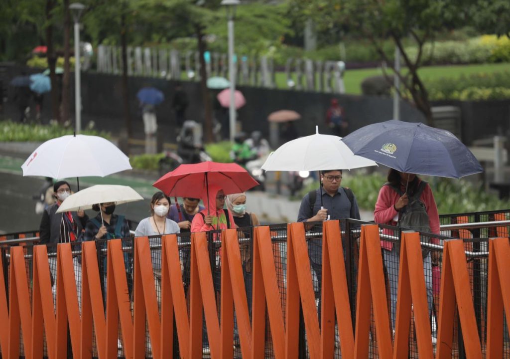 Prakiraan Cuaca Jakarta Hari ini, 18 Februari 2025 Hujan Siang-Malam