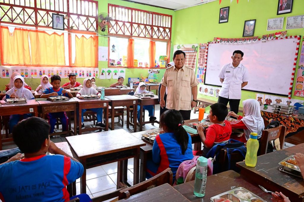 Presiden Prabowo janji meningkatkan program makanan bergizi gratis