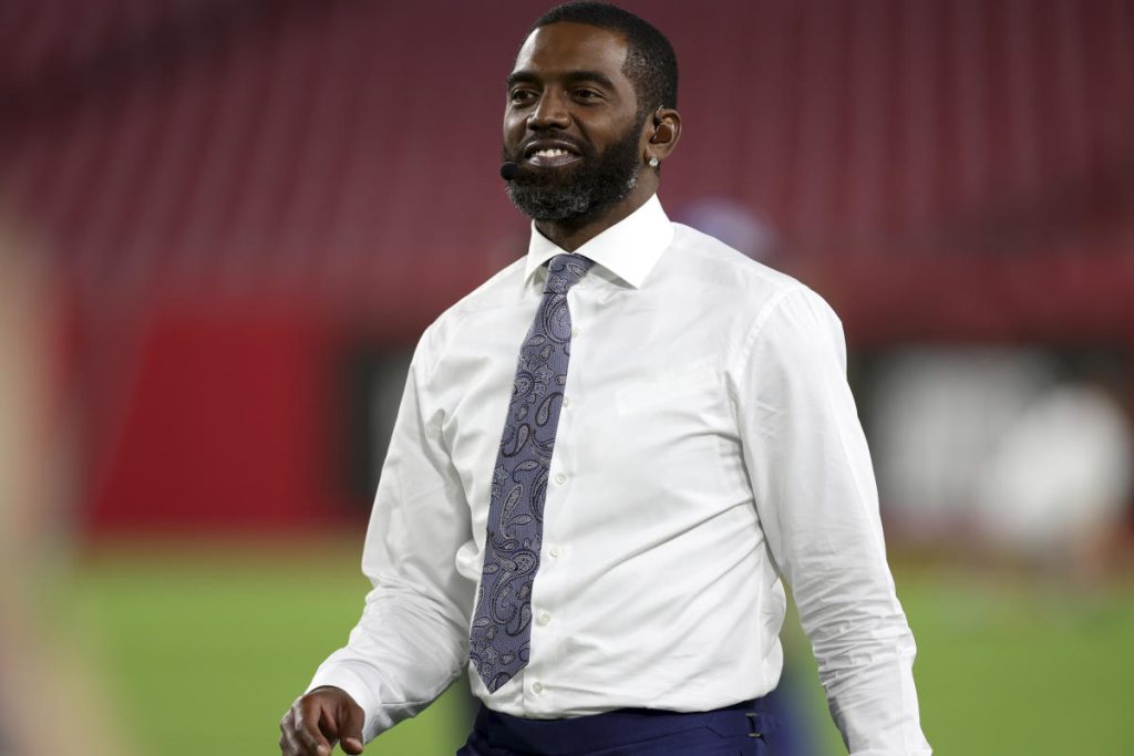 Randy Moss kembali ke ‘NFL Countdown’ ESPN 2 bulan setelah melangkah pergi untuk pertempuran kanker