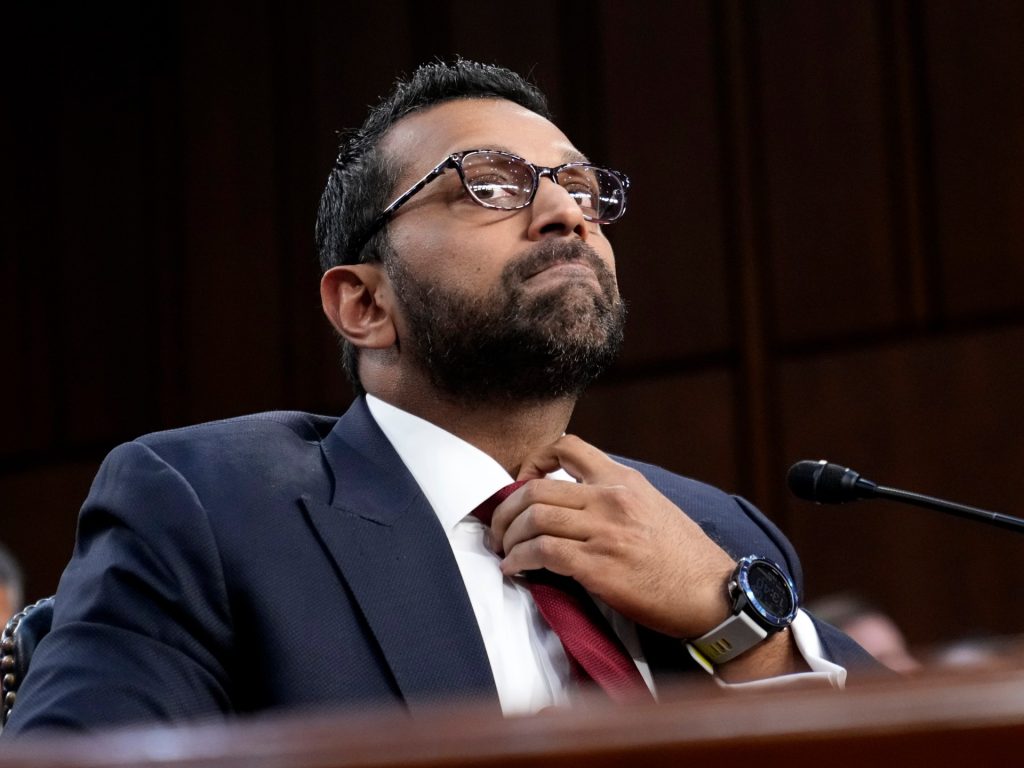 Senat AS mengkonfirmasi Kash Patel untuk masa jabatan 10 tahun untuk memimpin FBI | Donald Trump News