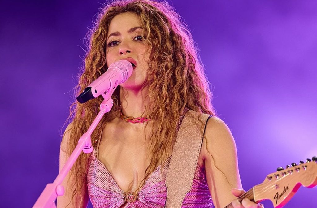 Shakira Batalkan Konser di Peru Karena Dirawat di Rumah Sakit