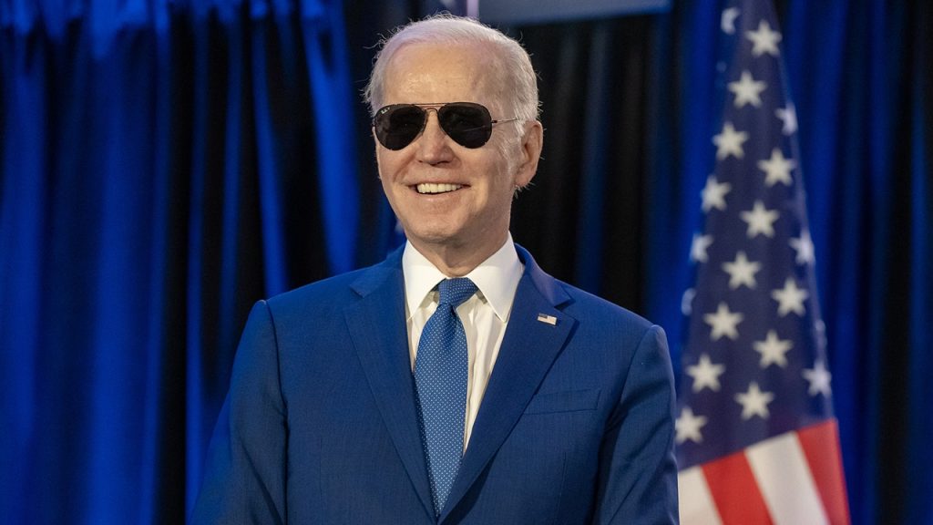 Tanda Biden dengan Mayor Hollywood Agency setelah meninggalkan kantor