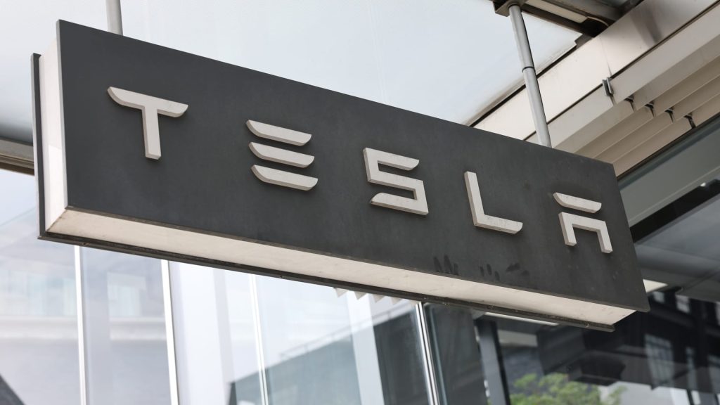 Tesla Picks Showrooms di New Delhi, Mumbai Untuk Memulai Penjualan India: Reuters