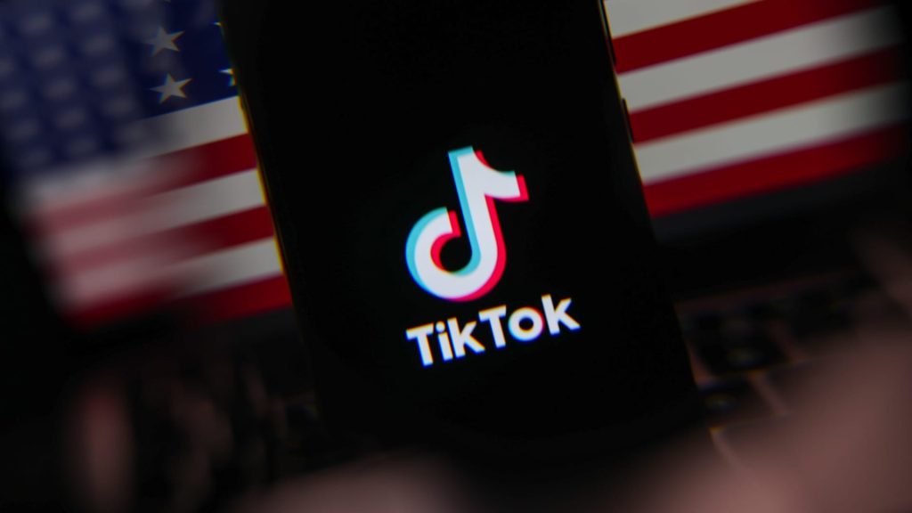 Tiktok kembali ke Apple, Google App Stores