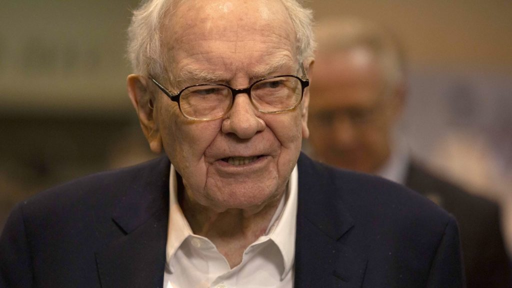 Tips Investasi dari Surat Pemegang Saham 2025 Warren Buffett