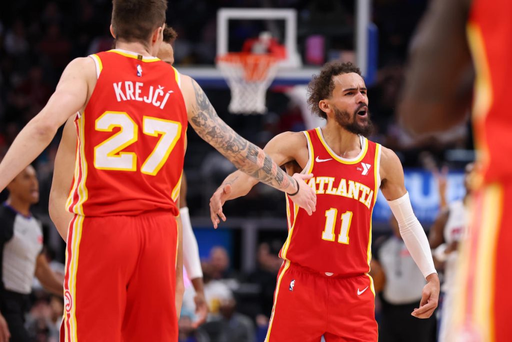 Trae Young Wasted Wild Game-Pemenang untuk mengangkat Hawks melewati piston