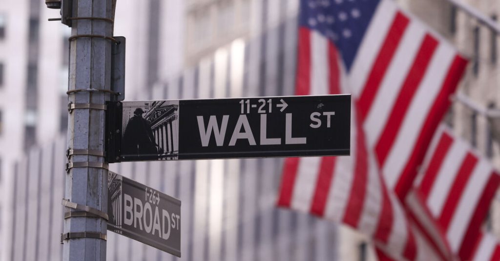 Wall Street bersiap untuk membela bunga yang dibawa, keringanan pajak yang disukai, lagi