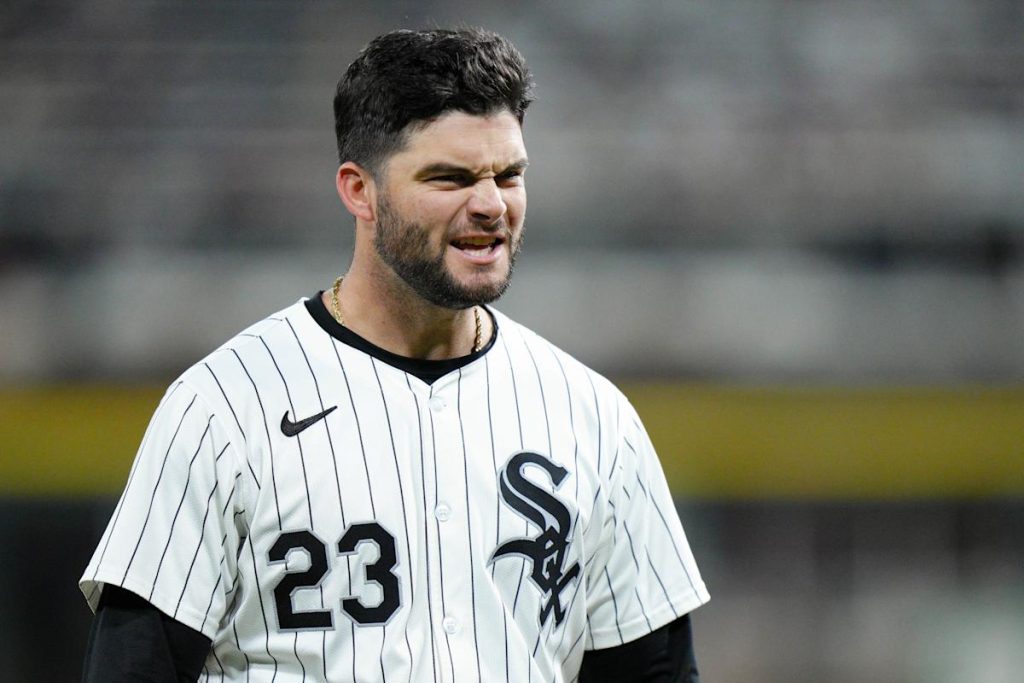 White Sox kehilangan pemukul SDM terkemuka Andrew Benintendi selama 4-6 minggu dengan tangan kanan patah