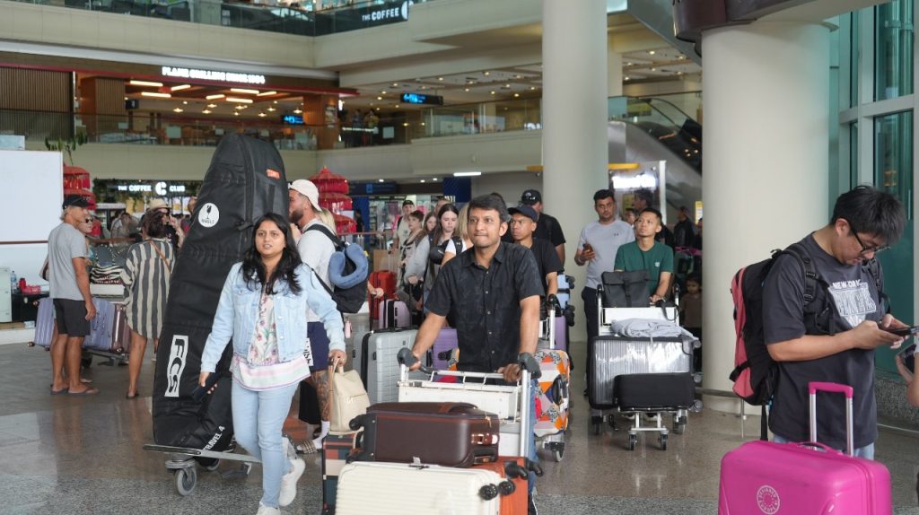 3,6 JUTA ORANG WEPERGIAN MELLALUI BANDARA I GUSTI NGURAH RAI, JAKARTA DAN SINGAPURA FAVORIT DALAM DUA BLAN TERAKHIR