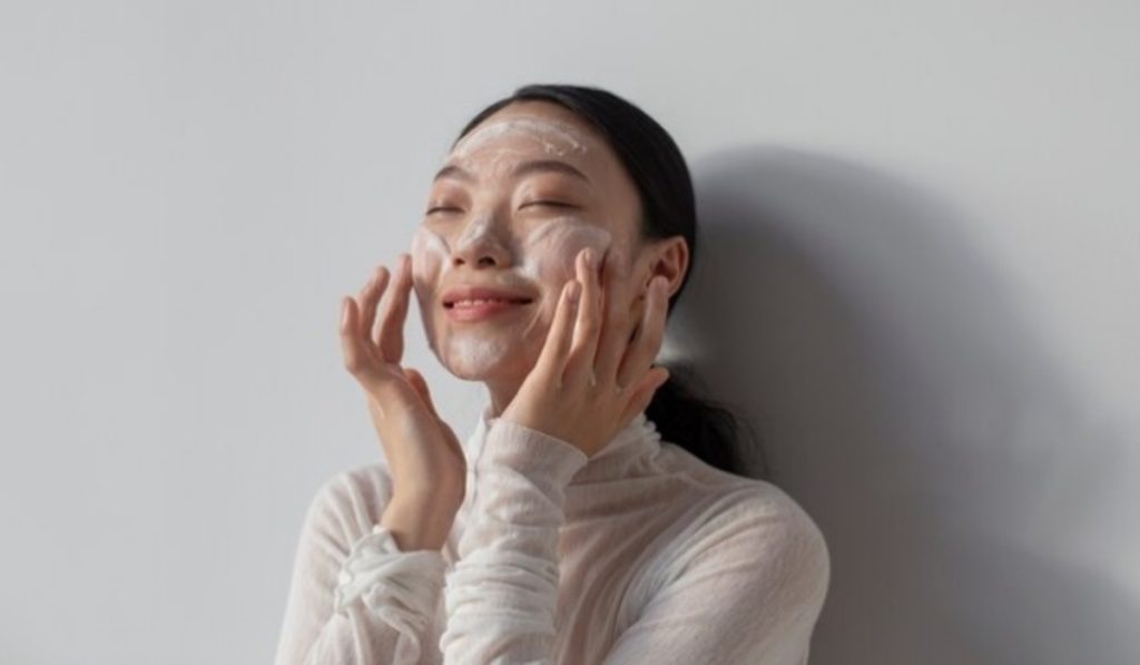 4 Tips Kulit Sehat Saat Berpuasa, Jangan Asal Pilih Skincare