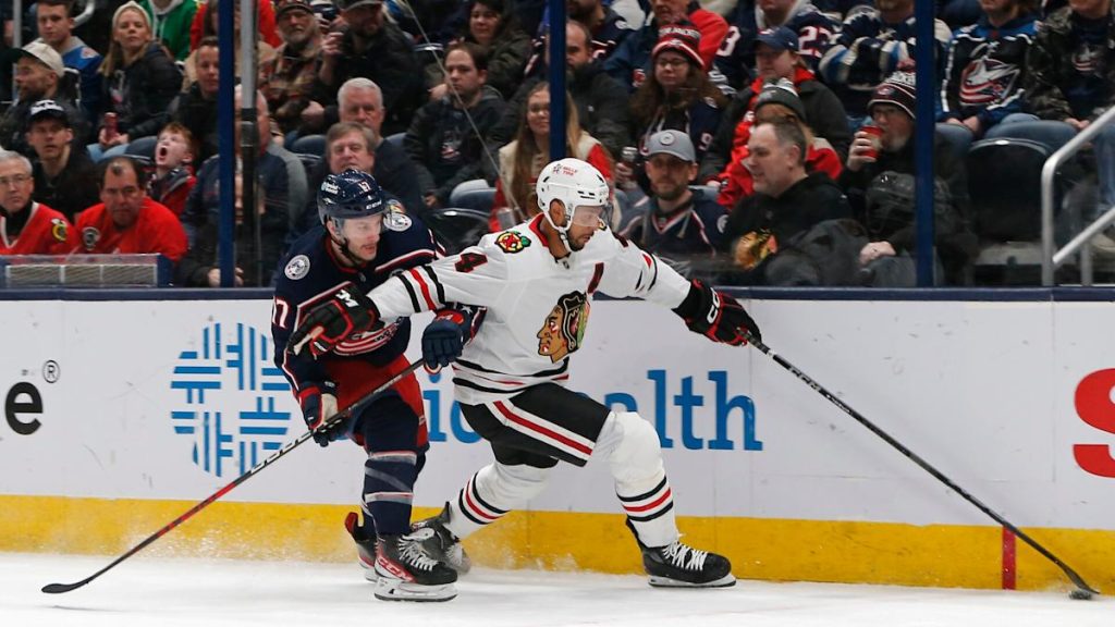 Florida Panthers mengakuisisi D Seth Jones dalam perdagangan dengan Chicago Blackhawks