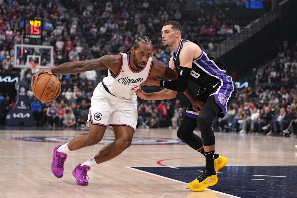 Kawhi Leonard hits buzzer-beater untuk mengangkat Clippers melewati Kings in OT saat pelatih Ty Lue Misses Contest dengan Punggung Nyeri