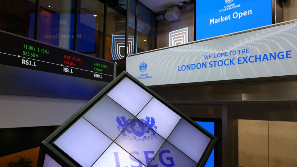 London tidak sendirian dalam menghadapi tantangan IPO, masalah adalah global