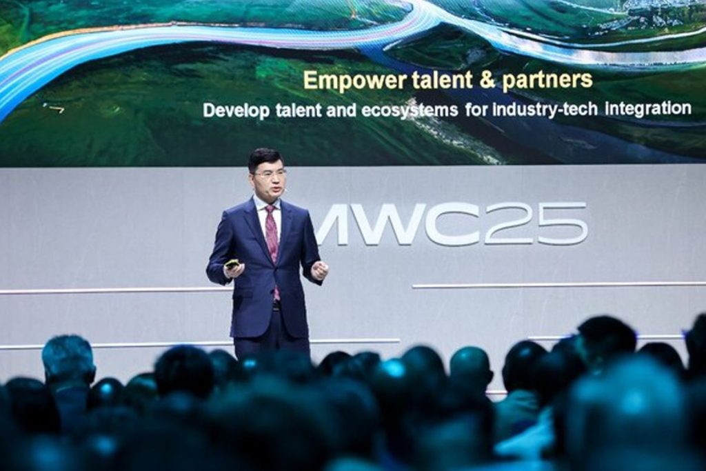 MWC Barcelona 2025: Huawei meluncurkan pameran global bersama pelanggan dan meluncurkan 10 solusi industri dengan mitra