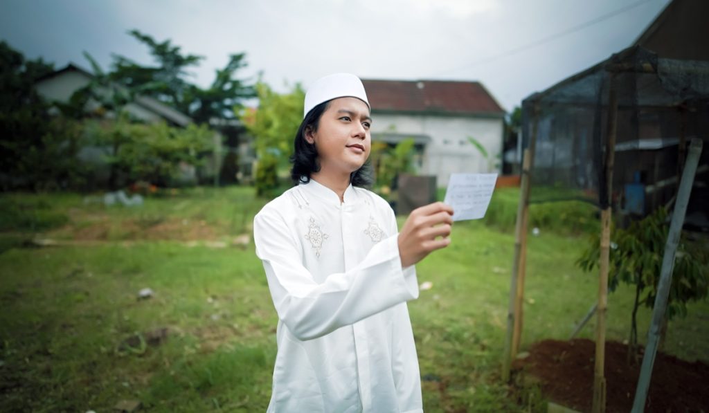 Maulana Ardiansyah Rilis Lagu Religius Sholatlah Sebelum Kau Disholatkan