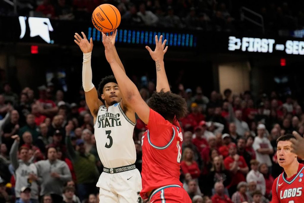 Michigan State mencapai 16 manis 16 di bawah Tom Izzo dengan 71-63 Maret Madness menang atas New Mexico