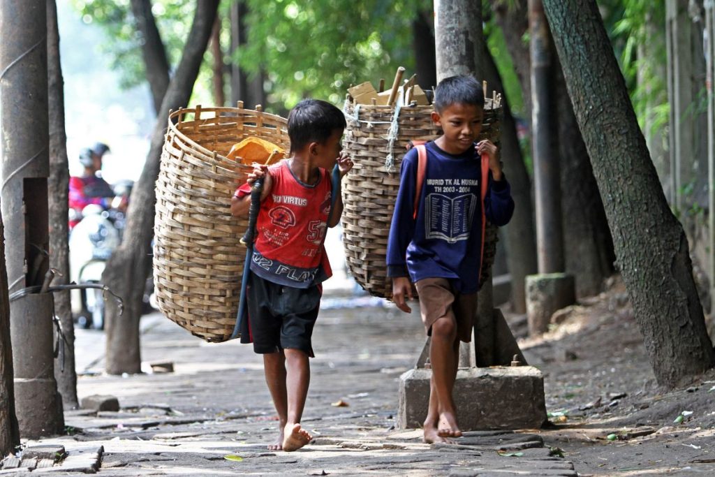 Pengamat Sekolah Rakyat Bantu Anak dari Keluarga Miskin Tidak Perlu Lagi Ikut Cari Nafkah