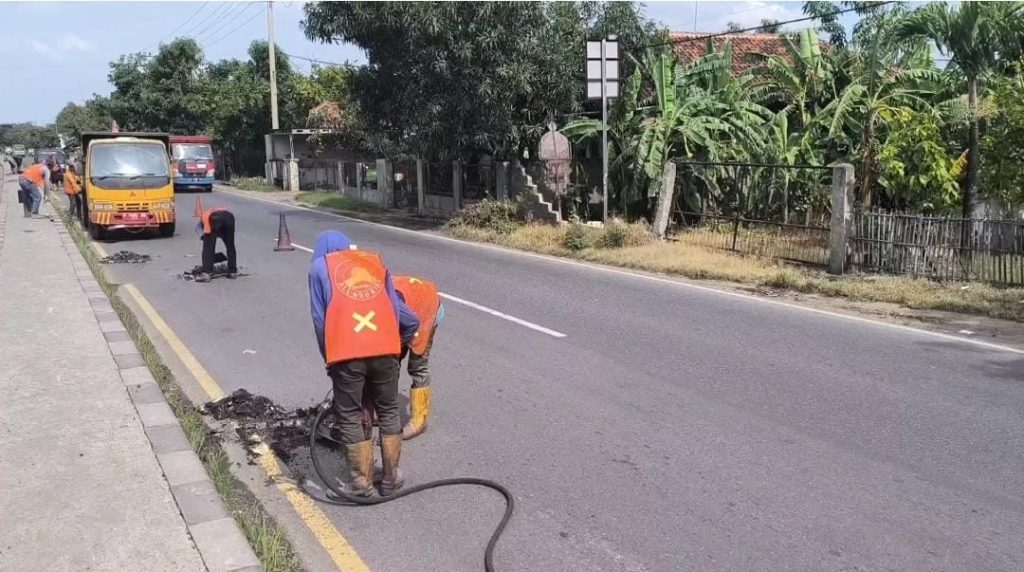 Perbaanikan Jalur Pantura Dititgetkan Selesai Sebelum Lebaran